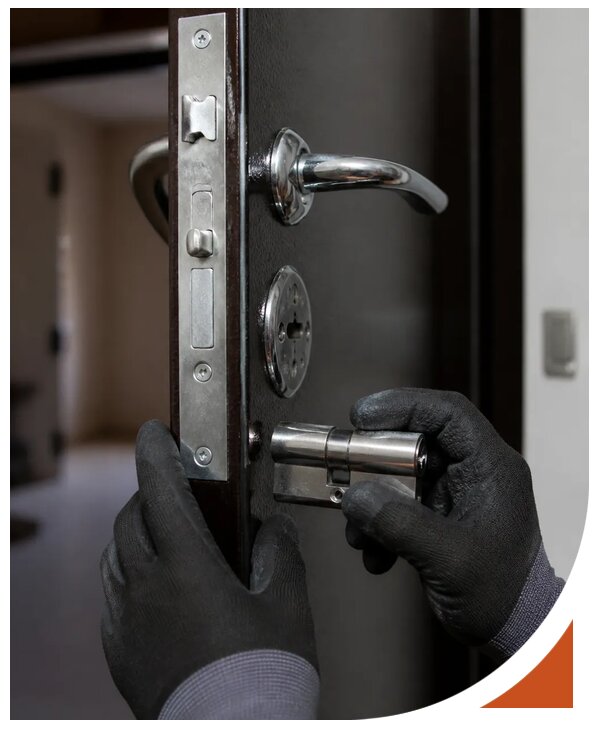 Замена замков Abloy срочно с гарантией и выездом в Петергофе